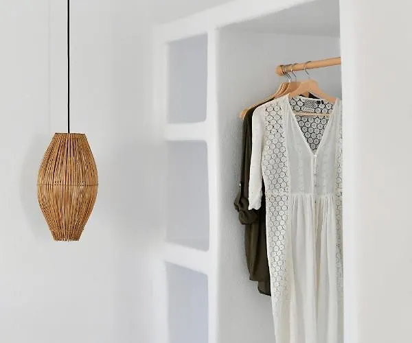 White Blossom Páros