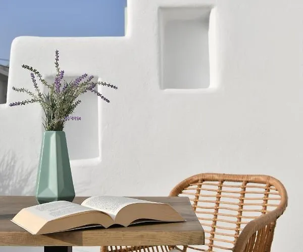 White Blossom Páros