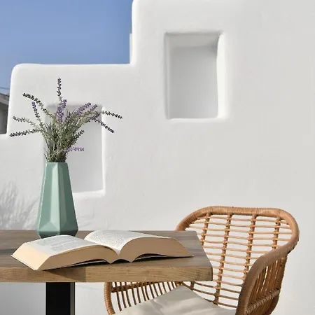 White Blossom Páros